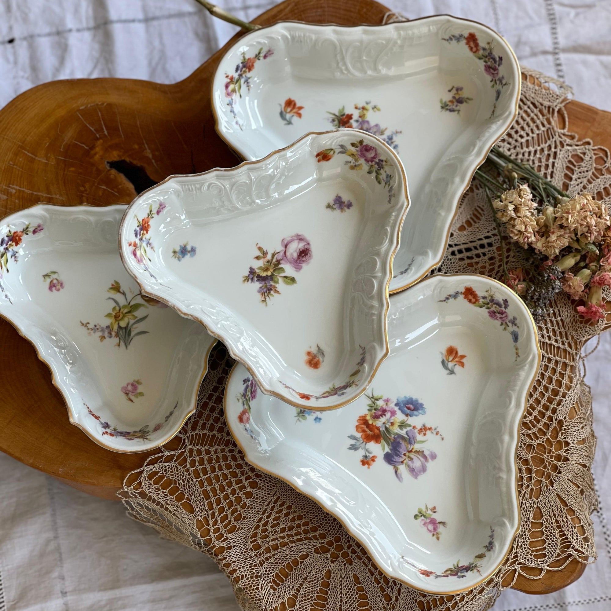 Petisqueira Pequena Triangular Fraureuth