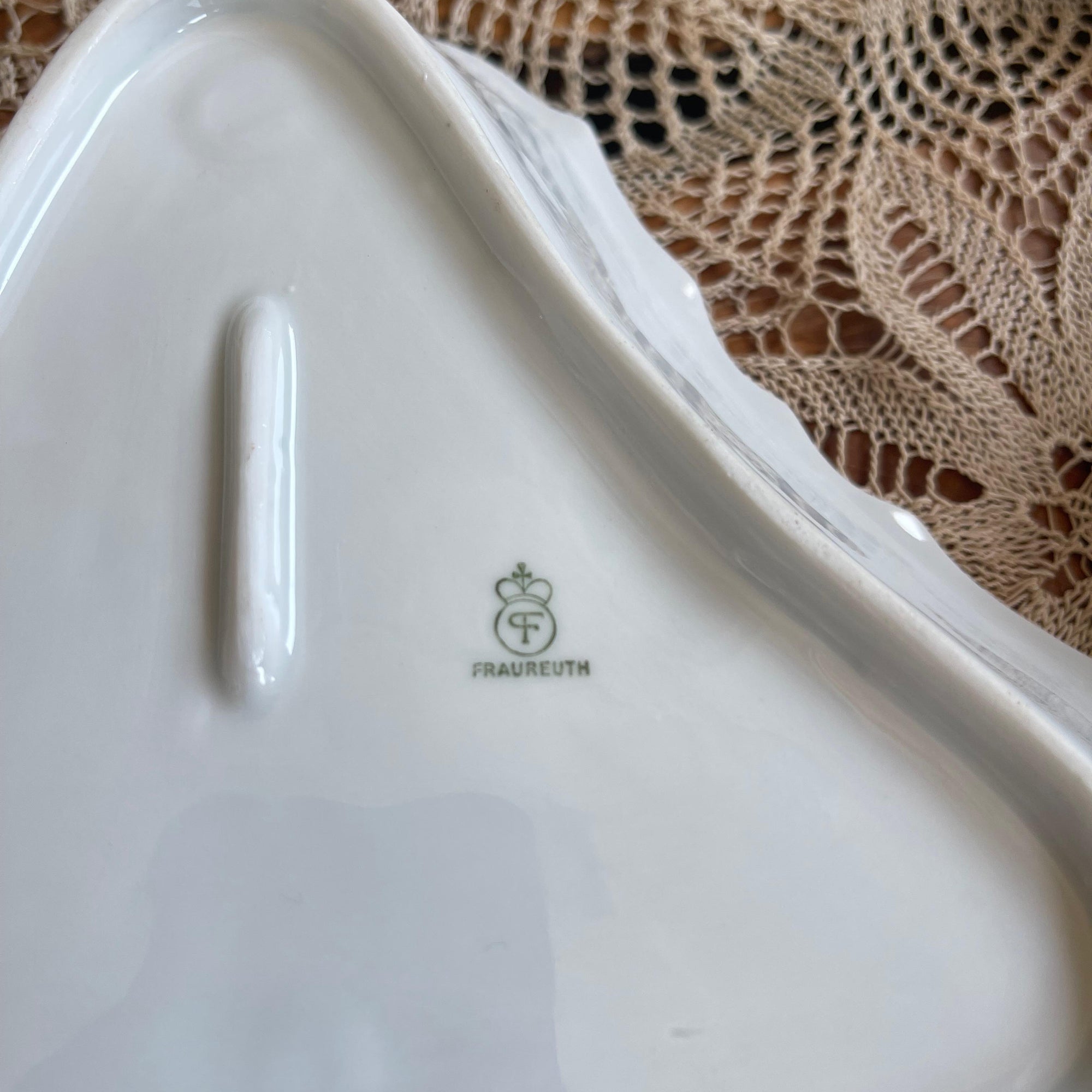 Petisqueira Pequena Triangular Fraureuth