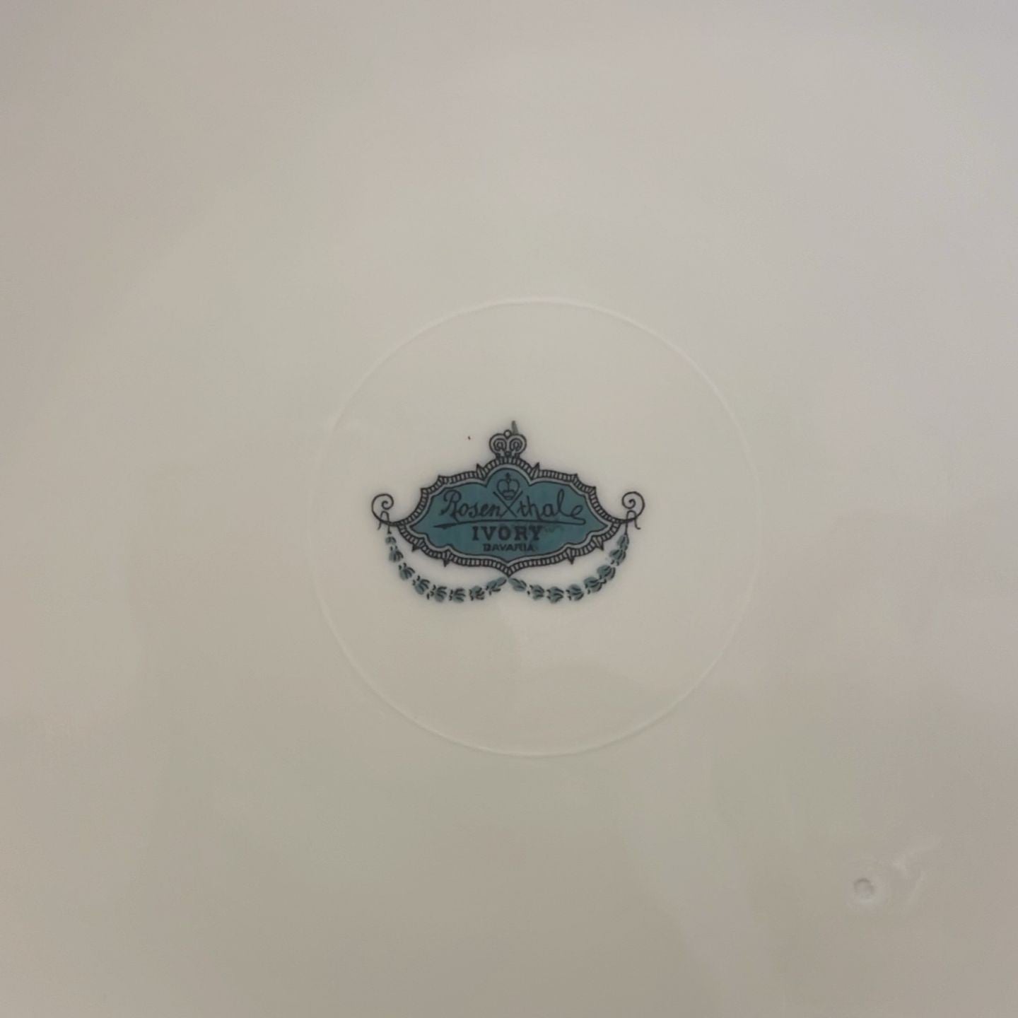 Composição de Pratos &amp; Xícara para chá